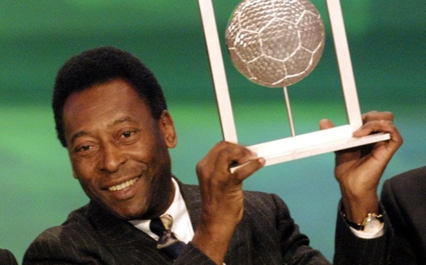 Pelé marcou seu 500º gol aos 21 anos e terminou a carreira com 1284 no total