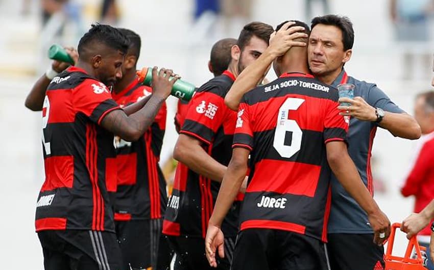 Zé Ricardo venceu na estreia contra a Ponte Preta (Rodrico Coca / Divulgação / Flamengo)