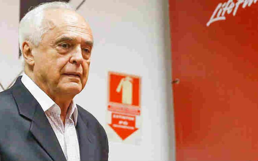 Presidente Carlos Augusto de Barros e Silva discute contratos com a Globo