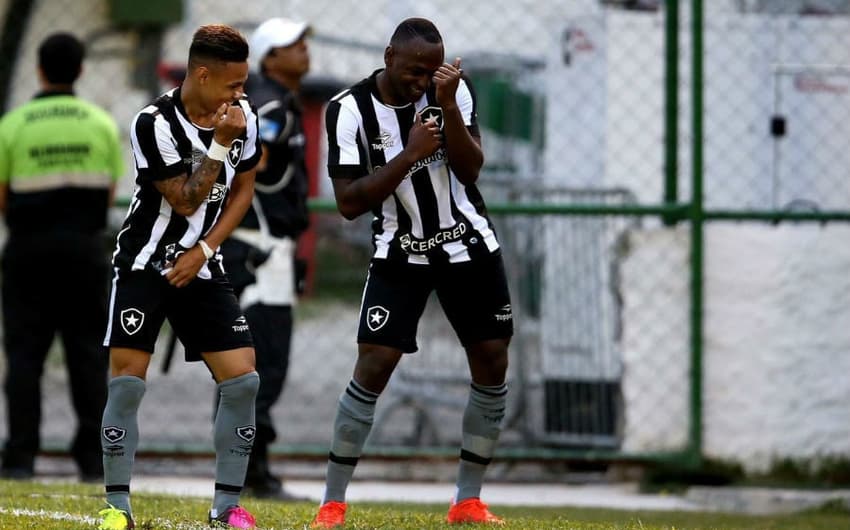Neilton e Sassá - Botafogo x Fluminense