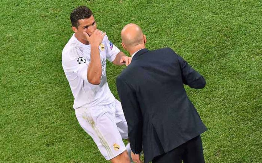 2016: Cristiano Ronaldo e Zidane conduzem Real madrid ao título, nos pênaltis, contra o Atlético de Madrid