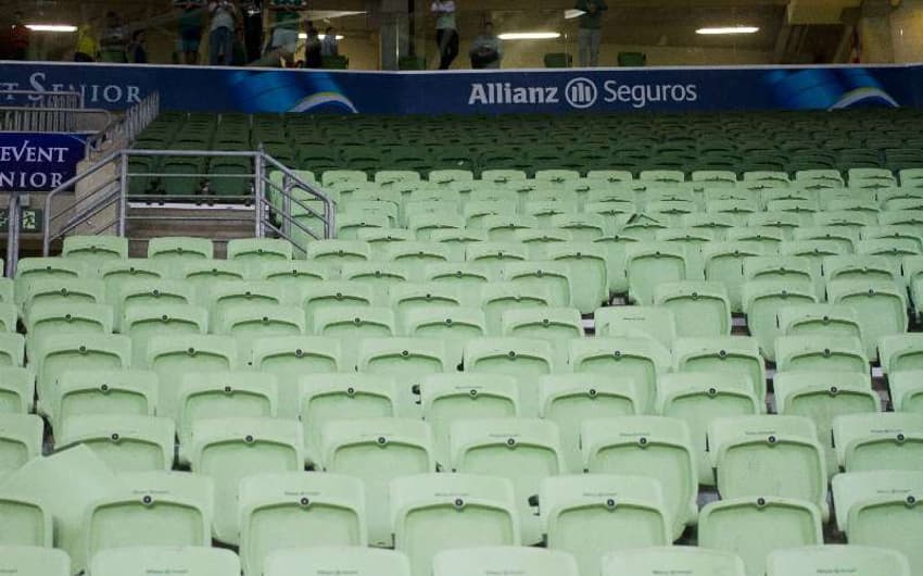 Cadeiras do Allianz Parque eram tema central da discussão
