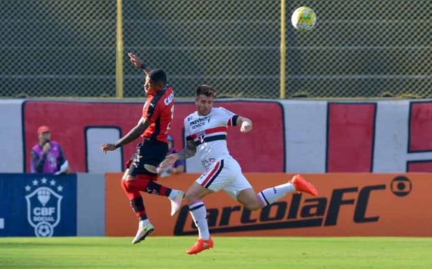 Vitória derrota o São Paulo no Barradão&nbsp;