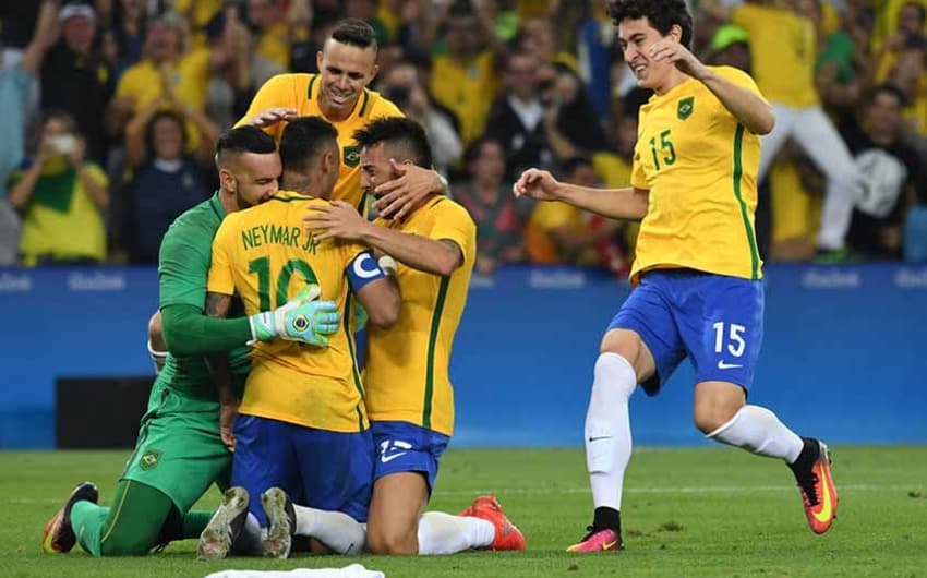 Brasil 1 x 1 Alemanha (final da Olimpíada Rio-2016). Após golaço de falta, Neymar converte o pênalti que dá o ouro inédito&nbsp;