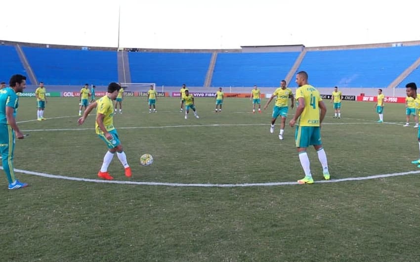 Palmeiras treinou no Estádio do Café neste sábado