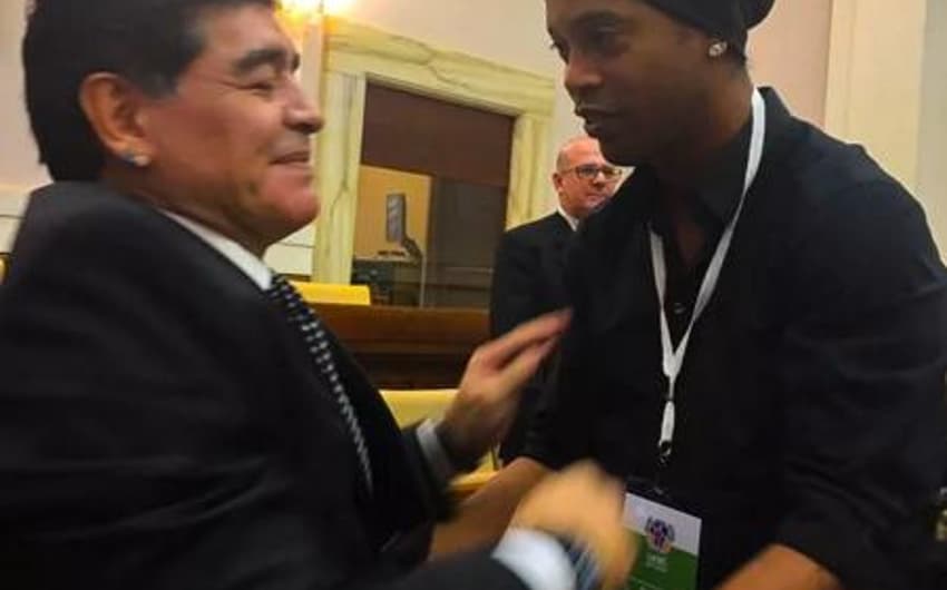 Ronaldinho e Maradona