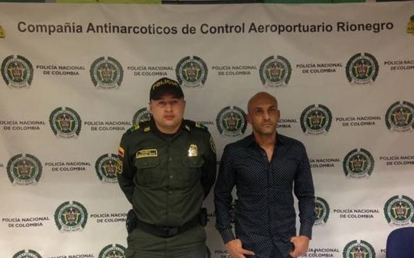 Osorio foi detido no aeroporto de Medellín, com cocaína guardada na cueca (Foto: Divulgação)
