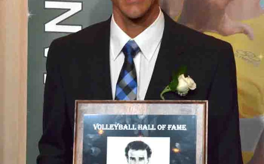 HALL DA FAMA: Emanuel é imortalizado na lista de maiores nomes do voleibol