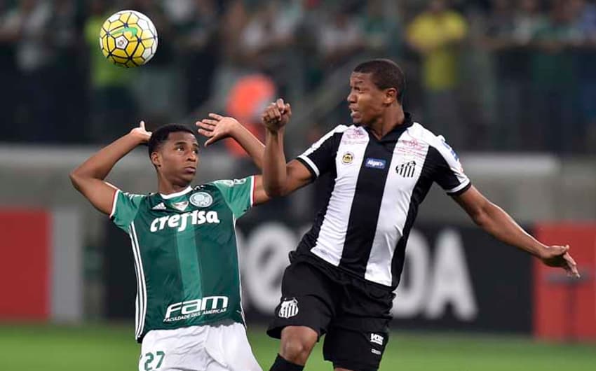Último confronto: Palmeiras 1 x 1 Santos, pelo Campeonato Brasileiro - 12/7/2016
