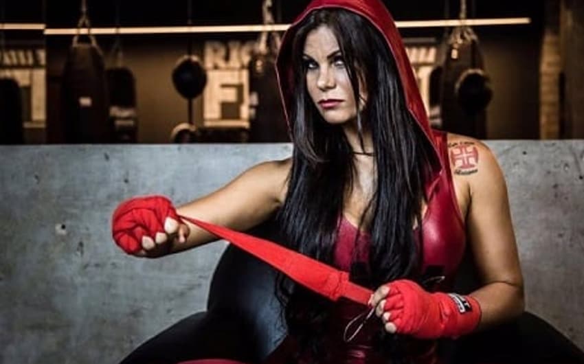 Jamila, musa do Vasco, vai lutar no evento 'Fight 2 Night'