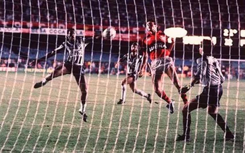 Botafogo 1x0 Flamengo - 21/6/1989