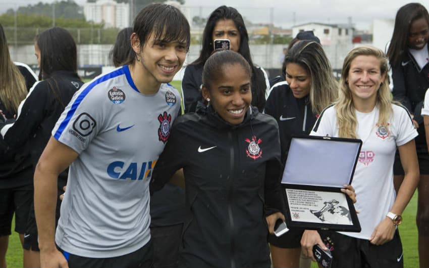 Corinthians feminino visitou CT nesta quinta-feira