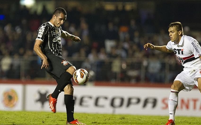 São Paulo 1 x 2 Corinthians (Recopa Sul-Americana 2013): gols de Guerrero, Renato Augusto e Aloísio 'Boi Bandido'