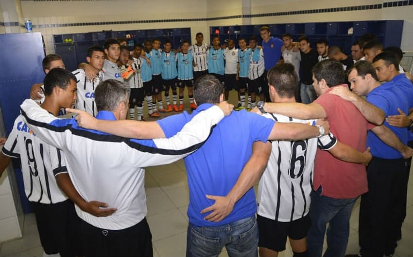 Corinthians sub-20 tem dois vices na temporada