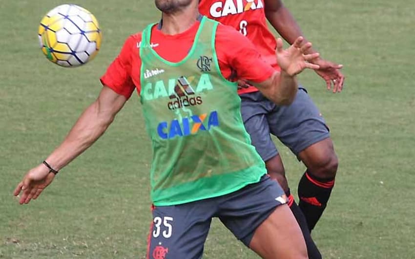 Treino Flamengo - Diego e Marcio Araújo