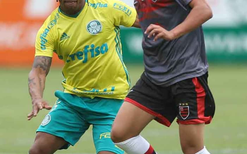 Arouca está na reserva do Palmeiras e pode sair