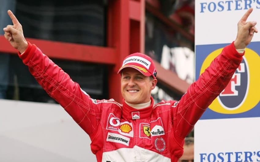 Michael Schumacher é o maior vencedor da história da Fórmula 1, com sete títulos: 94, 95, 2000, 01, 02, 03 e 04