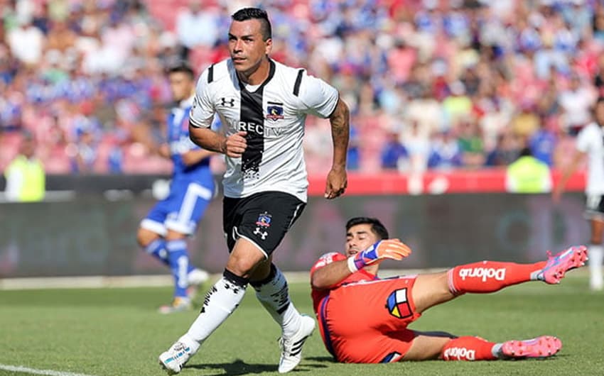 Esteban Paredes	(Colo-Colo), de 36 anos, tem 8 gols em 11 jogos