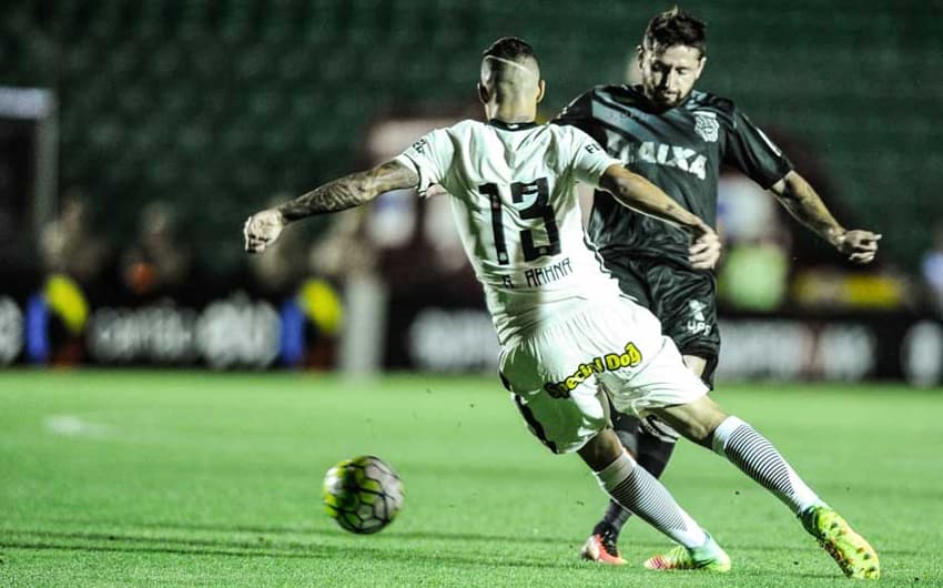 Figueirense e Corinthians empatam por 1 a 1, em Florianópolis&nbsp;
