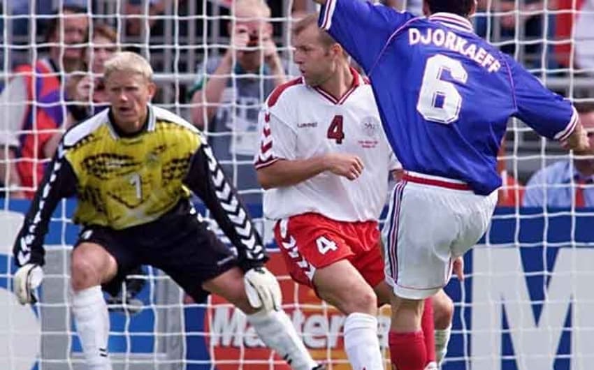 Na Copa de 98, Schmeichel enfrentou a França ainda na primeira fase e saiu derrotado