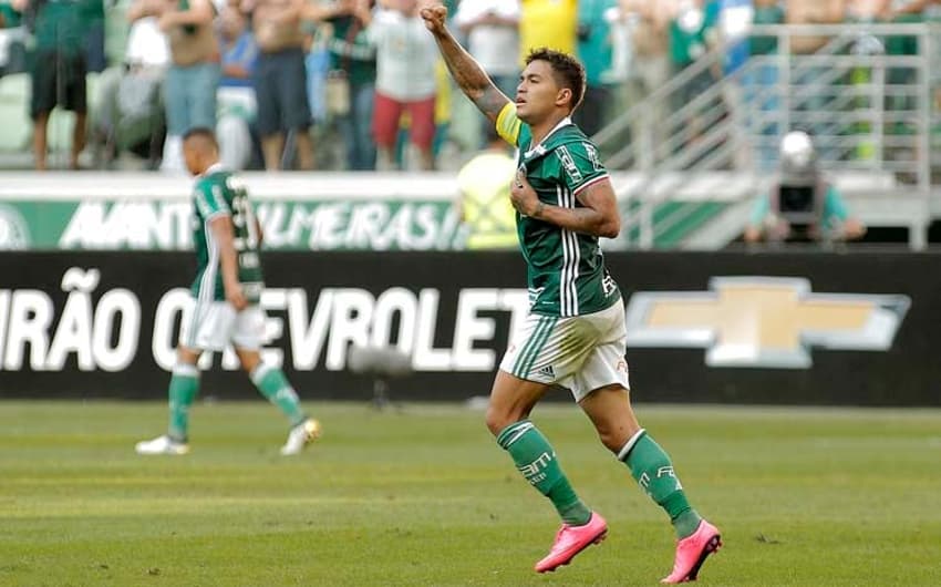 Palmeiras lidera com 74 pontos: clique e veja a situação a duas rodadas do fim ano a ano