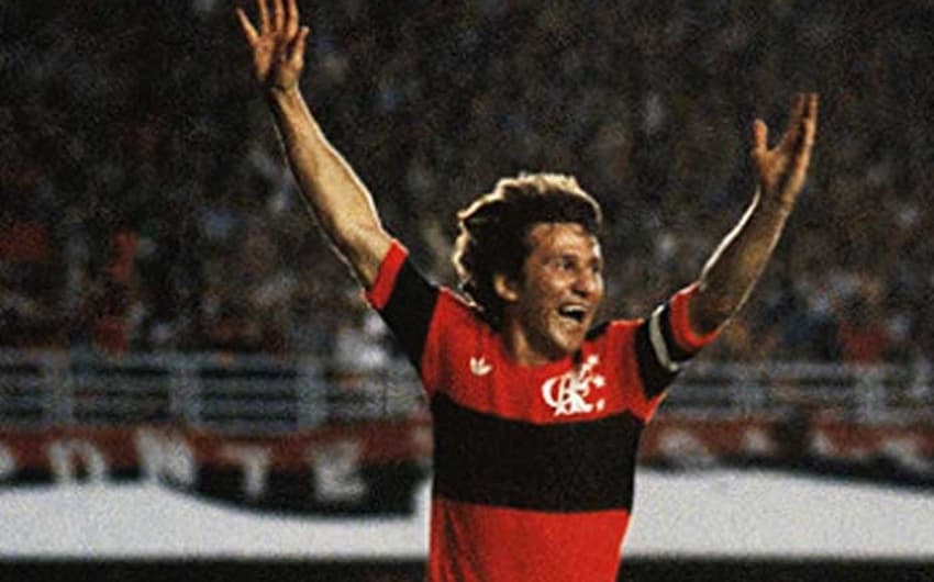 Zico em 1982 pelo Flamengo