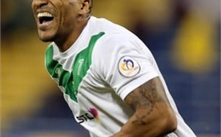 Victor Simões comemora gol pelo Al-Gharrafa em sua passagem pelo Catar