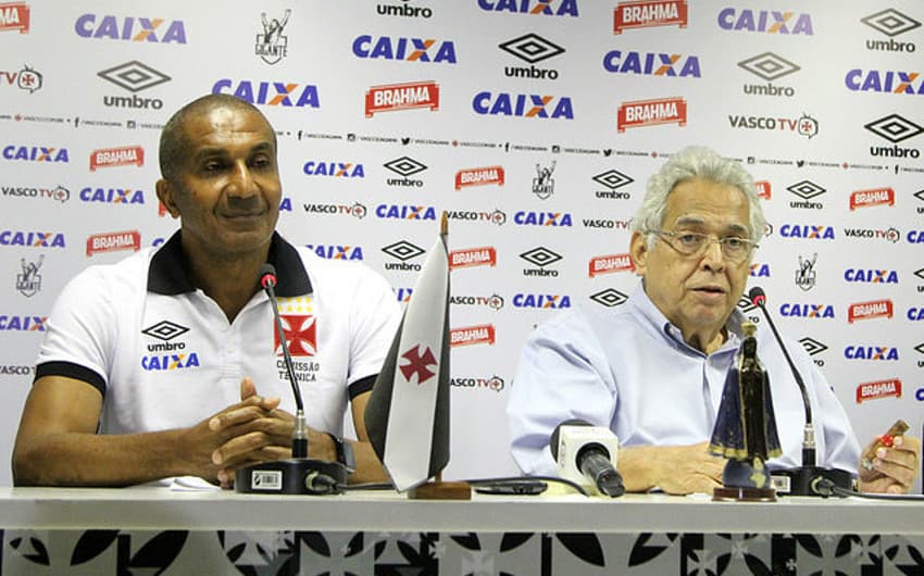 Cristóvão Borges e Eurico Miranda durante a entrevista coletiva<br>​