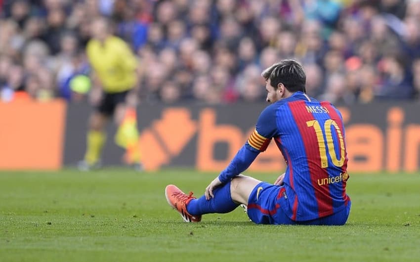 Messi ainda não sabe o que é vencer da Real Sociedad em Anoeta. Confira as curiosidades a partir da próxima imagem