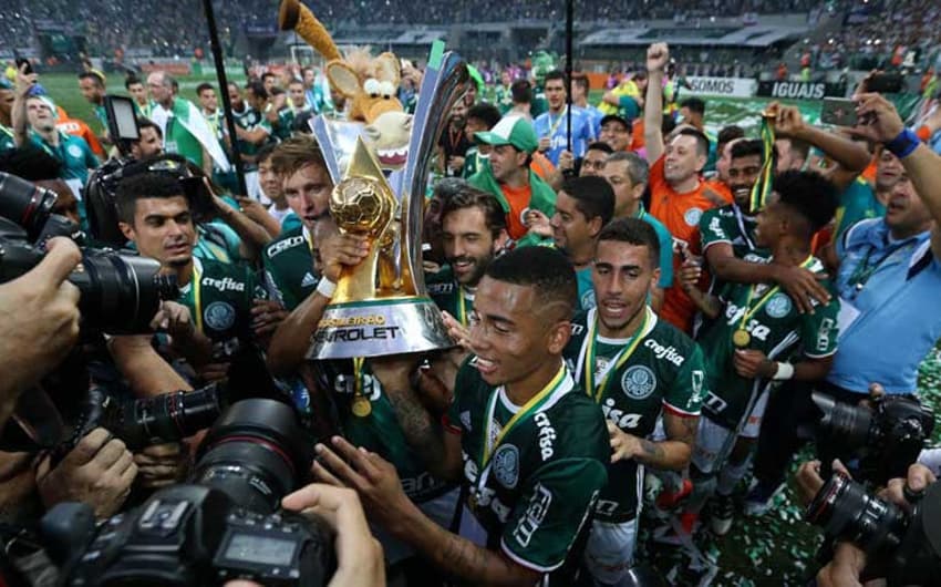 Palmeiras campeão brasileiro de 2016: 80 pontos - 24V 8E e 6D - 30SG - clique e confira os melhores nas outras 10 edições