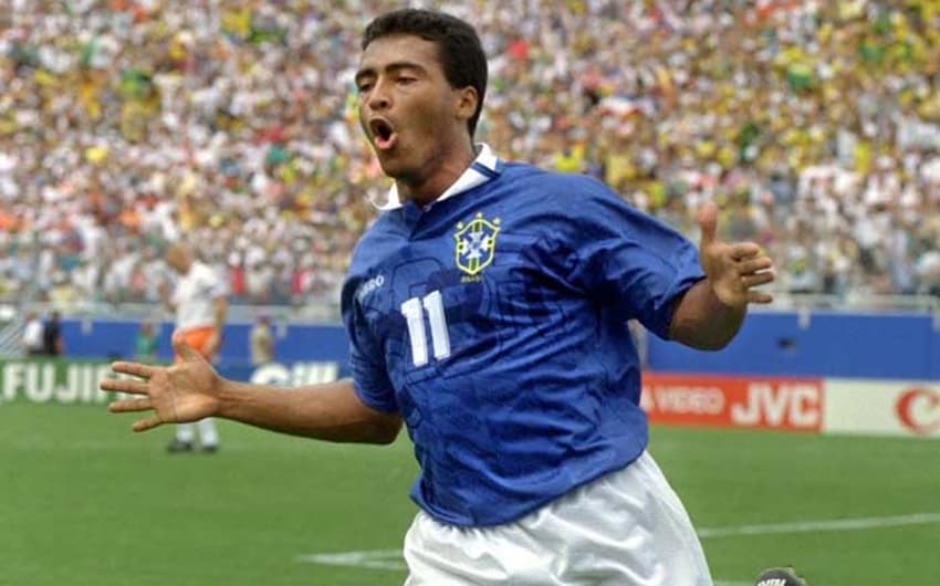Em 1993 o Brasil apareceu pela primeira vez entre os 10 primeiros, com Romário, no Barcelona, ficando na segunda posição