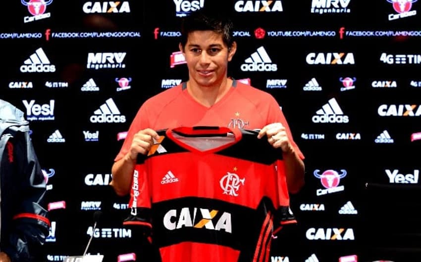 Veja as imagens da apresentação de Conca no Flamengo