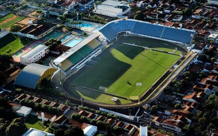 Estádio José Maria de Campos Maia
