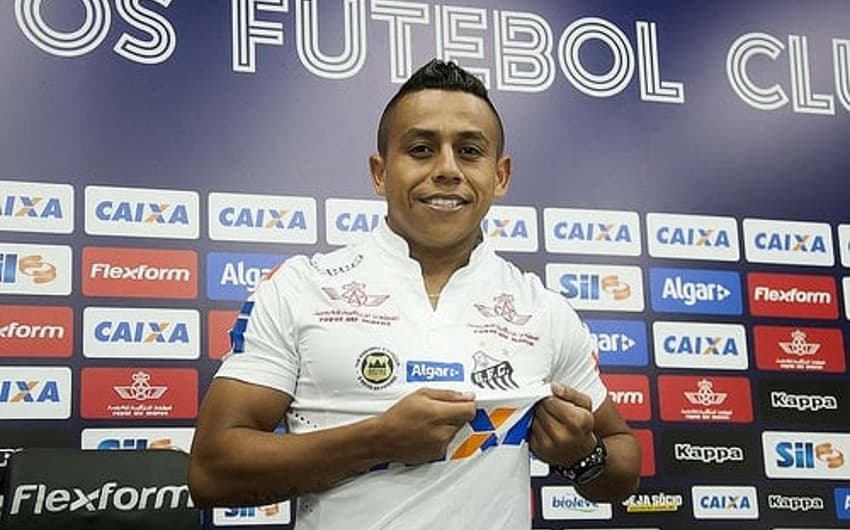 Vladimir Hernández foi apresentado no Santos