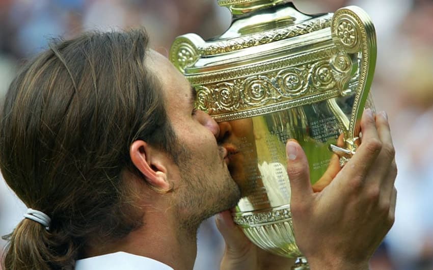 Roger Federer foi campeão de Wimbledon em 2003