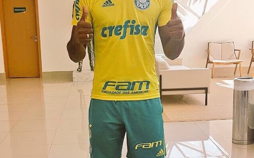 Borja já vestiu o uniforme de treino do Palmeiras