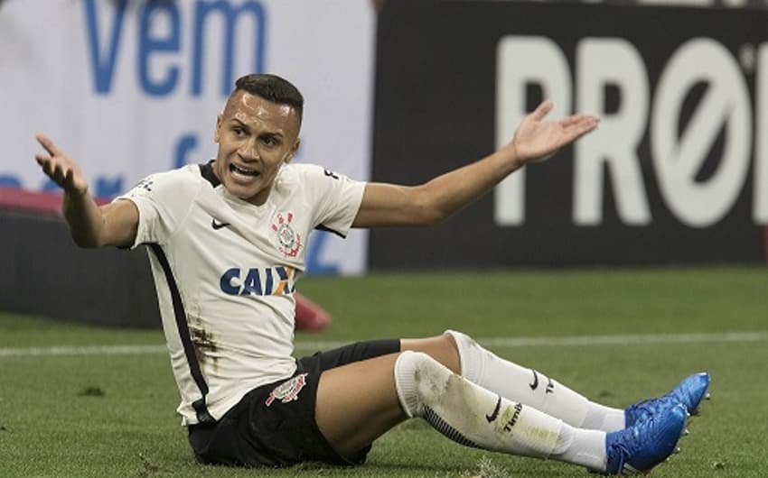 Léo Jabá fez seu quarto jogo pelo Corinthians