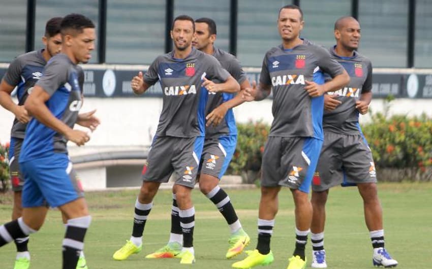 Após início ruim no Carioca, Vasco pode se espelhar na temporada de 2011
