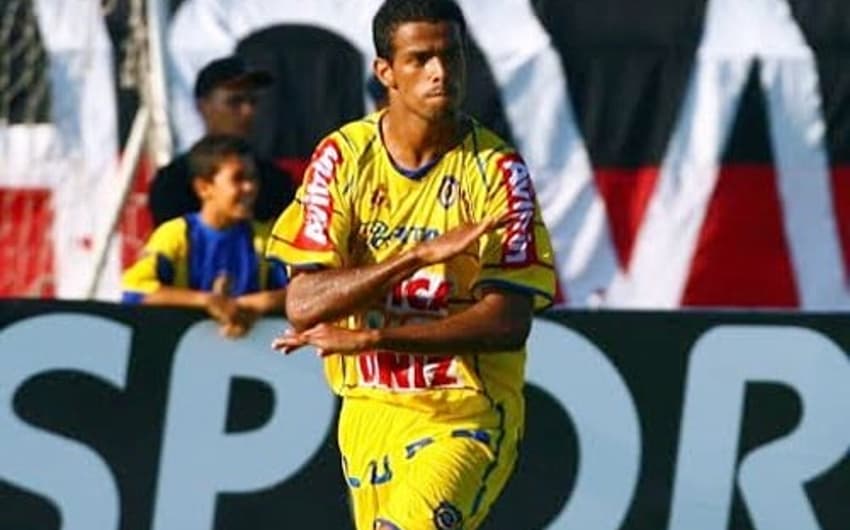 Marcelo ainda é lembrado por goleada no sábado de carnaval de 2007. Confira as imagens da carreira do jogador