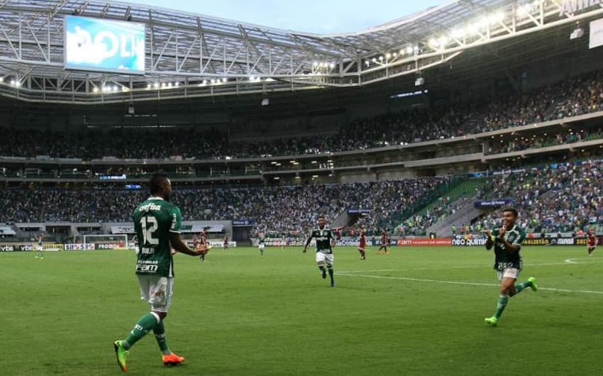 Borja festeja gol com Dudu - Palmeiras 4x1 Ferroviária