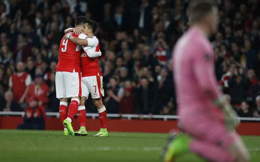 Sánchez e Perez - Arsenal x Lincoln