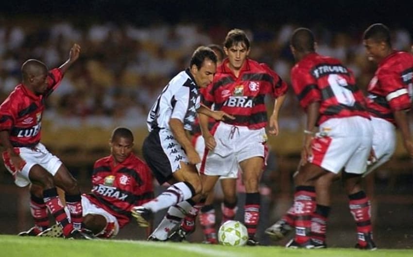 Vasco conquistou o Brasileirão de 1997 com Edmundo vivendo grande fase. Veja a seguir galeria com fotos da época