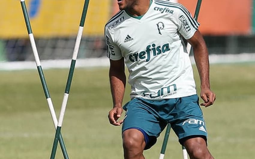 Borja durante treino do Palmeiras