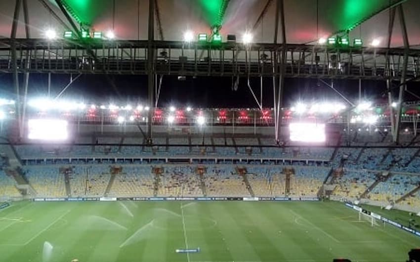 Maracanã - Fluminense x Liverpool - URU