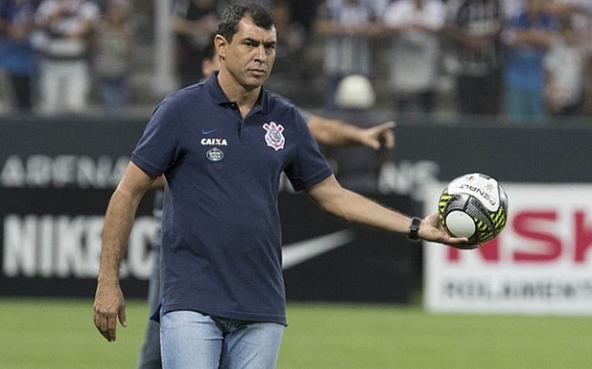 Fabio Carille, técnico do Corinthians, na partida contra o Botafogo-SP