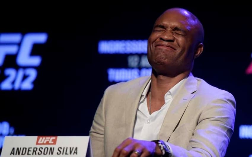 Anderson Silva ainda não sabe quando volta ao UFC