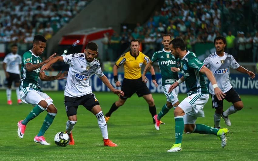 Imagens de Palmeiras 1 x 0 Ponte Preta, no Allianz