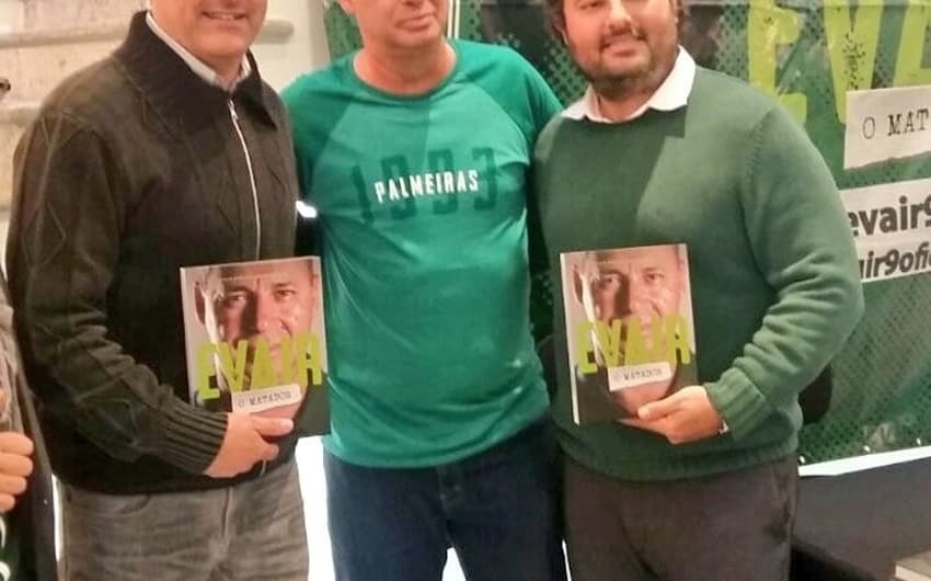 Maurício Galiotte, presidente do Palmeiras, e Alexandre Mattos, diretor, foram ao lançamento - Foto: Divulgação