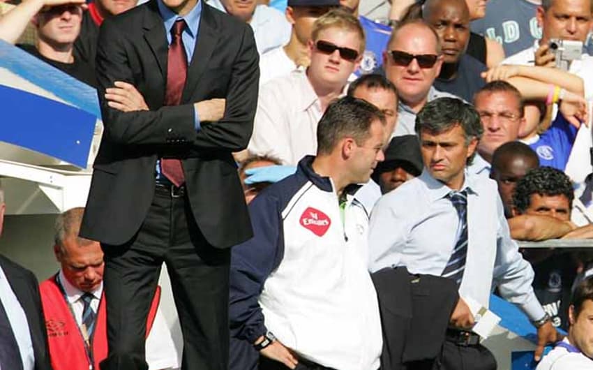 Em 2005, Wenger, sobre as táticas de Mourinho: “Eu sei que vivemos em um mundo onde só há vencedores e perdedores, mas a partir do momento em que o esporte encoraja equipes que se recusam a tomar iniciativa, o esporte está em perigo”<br>