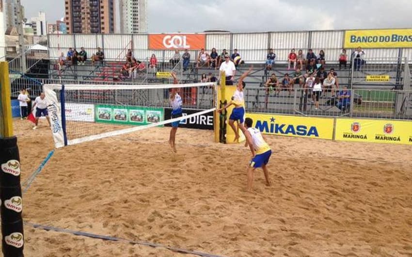 CIRCUITO SUL-AMERICANO: Álvaro Filho e Saymon avançam à semifinal e encaram argentinos em Maringá